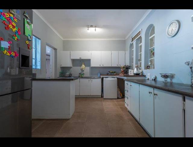 4 BEDROOM HOUSE FOR SALE IN MULBARTON